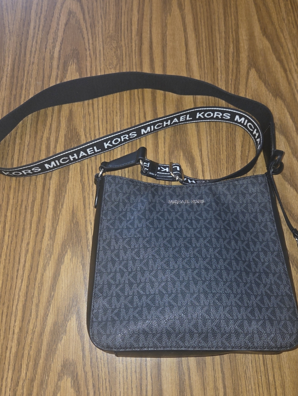 Black Michael Kors crossbody